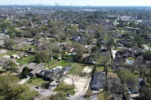 9309 Carousel Ln, Houston, TX 77080 - Photo 3