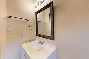 3247 Jorns St, Houston, TX 77045 - Photo 15