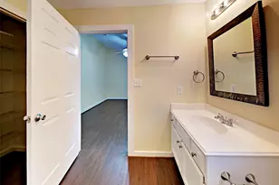 3247 Jorns St, Houston, TX 77045 - Photo 11
