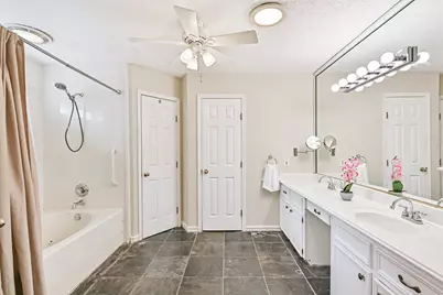 910 Evergreen Drive, Friendswood, TX 77546 - Photo 25