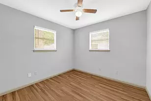 13915 Nitida St, Houston, TX 77045 - Photo 21