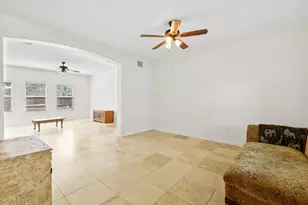 2106 Goldfinch Ln, League City, TX 77573 - Photo 13