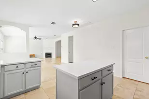 2106 Goldfinch Ln, League City, TX 77573 - Photo 21