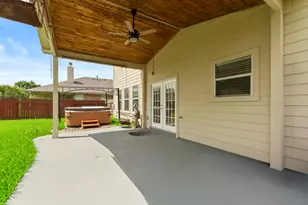 2106 Goldfinch Ln, League City, TX 77573 - Photo 43