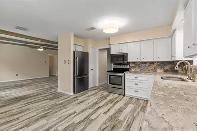 14974 East Dr, Conroe, TX 77302 - Photo 15