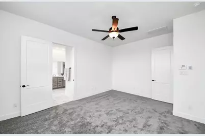 9438 Chateau Hill Drive, Manvel, TX 77578 - Photo 17
