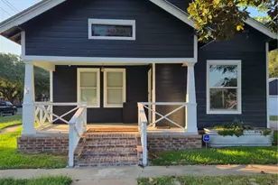 402 4th St, Sealy, TX 77474 - Photo 1