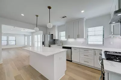 1012 Dorothy Street, Houston, TX 77008 - Photo 7