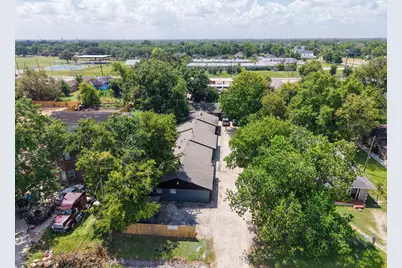 5022 Mallow Street #7, Houston, TX 77033 - Photo 15