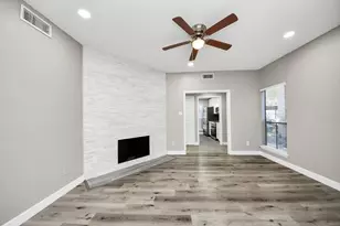 3722 Woodchase Dr, Houston, TX 77042 - Photo 3