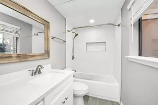 3722 Woodchase Dr, Houston, TX 77042 - Photo 17