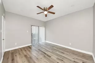 3722 Woodchase Dr, Houston, TX 77042 - Photo 19