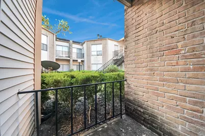 3722 Woodchase Drive, Houston, TX 77042 - Photo 25