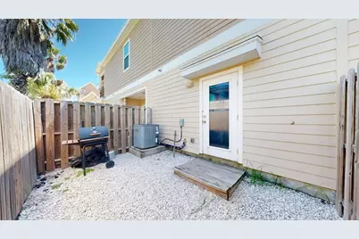 1813 S 11th Street #106, Port Aransas, TX 78373 - Photo 25