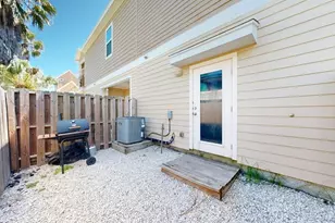 1813 S 11th St, Port Aransas, TX 78373 - Photo 25