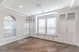 6 Winter Thicket Pl, The Woodlands, TX 77375 - Photo 9