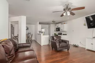 12415 York Bend Ln, Houston, TX 77044 - Photo 5