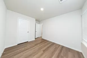 2130 Creole Crk Ln, Houston, TX 77090 - Photo 21