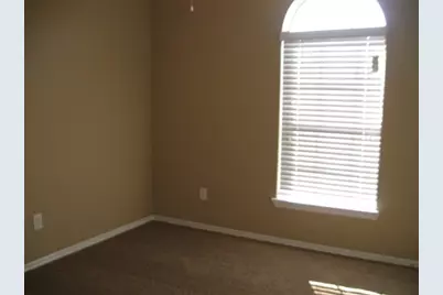 202 Splintered Arrow Drive, La Marque, TX 77568 - Photo 3