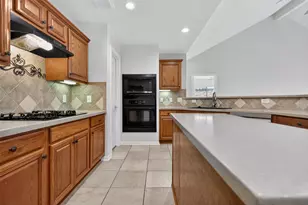 2223 Meadows Blvd, League City, TX 77573 - Photo 9