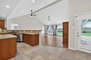 2223 Meadows Blvd, League City, TX 77573 - Photo 11