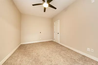 18 Blue Wildflower Place, The Woodlands, TX 77354 - Photo 33