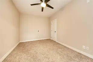 18 Blue Wildflower Pl, The Woodlands, TX 77354 - Photo 33