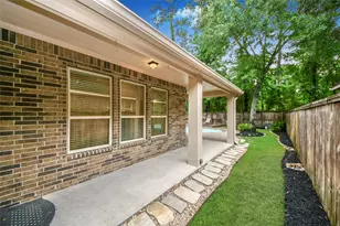18 Blue Wildflower Pl, The Woodlands, TX 77354 - Photo 7