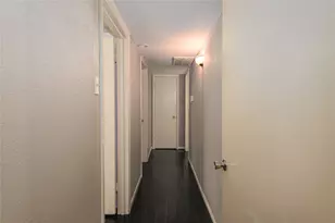 7575 Katy Fwy, Houston, TX 77024 - Photo 17