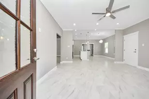 604 Miriam St, Baytown, TX 77520 - Photo 5
