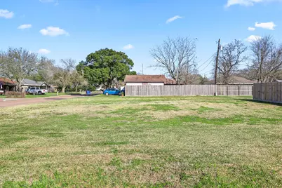 2514 Sunnycrest Drive, Texas City, TX 77590 - Photo 5