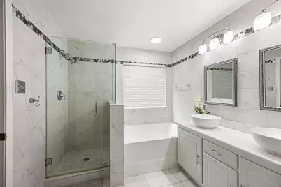 202 W Misty Dawn Dr, The Woodlands, TX 77385 - Photo 19