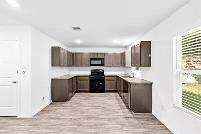 189 Curry Street, Livingston, TX 77351 - Photo 5