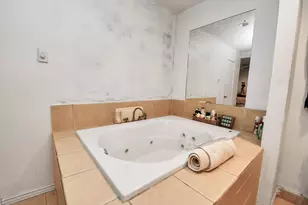 8923 Haverstock Dr, Houston, TX 77031 - Photo 21