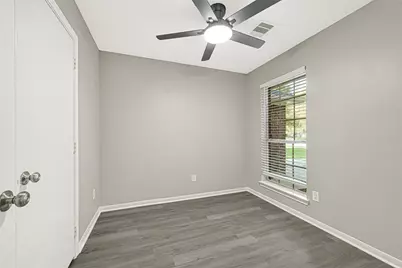 3019 Overland Trail, Dickinson, TX 77539 - Photo 15