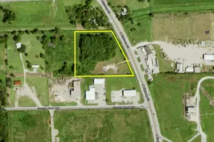 5350 N Hwy 35, Pearland, TX 77511 - Photo 1
