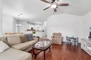 9806 Lynette Falls Dr, Houston, TX 77095 - Photo 9