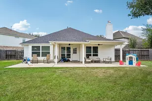 9806 Lynette Falls Dr, Houston, TX 77095 - Photo 23