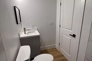 6303 Belarbor St, Houston, TX 77087 - Photo 27
