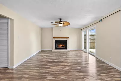 218 Barracuda Street, Bayou Vista, TX 77563 - Photo 5
