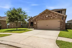 419 Turquoise Trade Dr, La Marque, TX 77568 - Photo 1