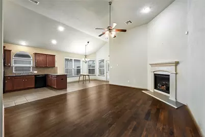 8706 Sunrise Canter Drive, Tomball, TX 77375 - Photo 3