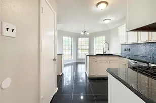 7843 Yellow Pine Dr, Houston, TX 77040 - Photo 9