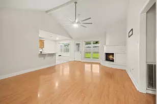1202 Denise St, Deer Park, TX 77536 - Photo 5