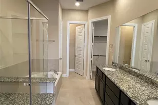 10418 Quiet Courtyard Rd, Houston, TX 77043 - Photo 21