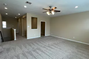 10418 Quiet Courtyard Rd, Houston, TX 77043 - Photo 29