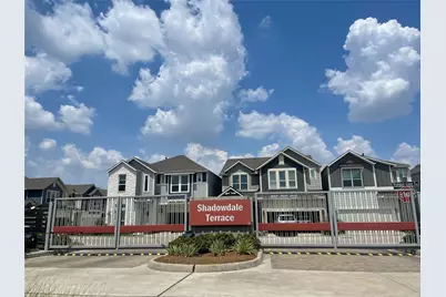 10418 Quiet Courtyard Road, Houston, TX 77043 - Photo 1