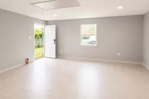 635 Nancy Rose, Houston, TX 77015 - Photo 3