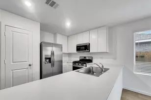 3041 Highbank Dr, Katy, TX 77493 - Photo 3