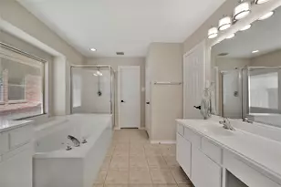 159 S Queenscliff Cir, The Woodlands, TX 77382 - Photo 17